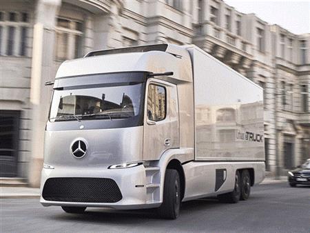 Mercedes-Benz giới thiệu xe tải chạy điện Urban eTruck